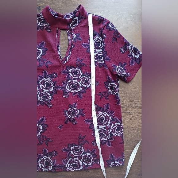 Max & Marcus Wine Red Floral Blouse - Picture 2 of 9